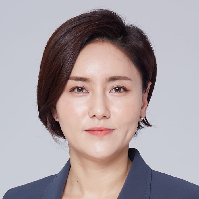 Cho Mi-young, founder of HANARI and representative of WeBring.